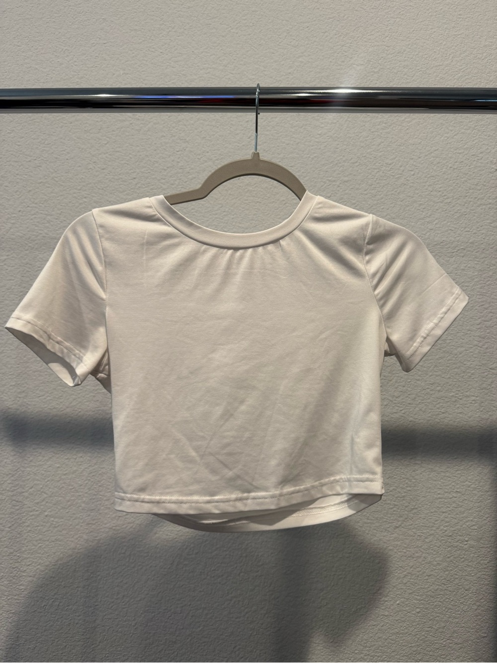 SHEIN White Short Sleeve Crewneck Crop Top